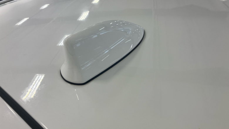 Toyota Corolla 2.0 VVT-i Hybrid Design 5dr CVT Hybrid Hatchback